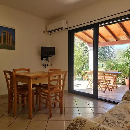 Pareja Apartment Orosei